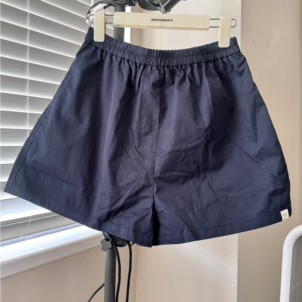 egg navy short